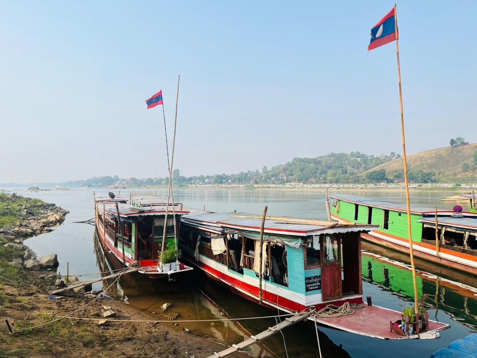 1 Min To Slow Boat Guesthouse Konekeo Exterior foto