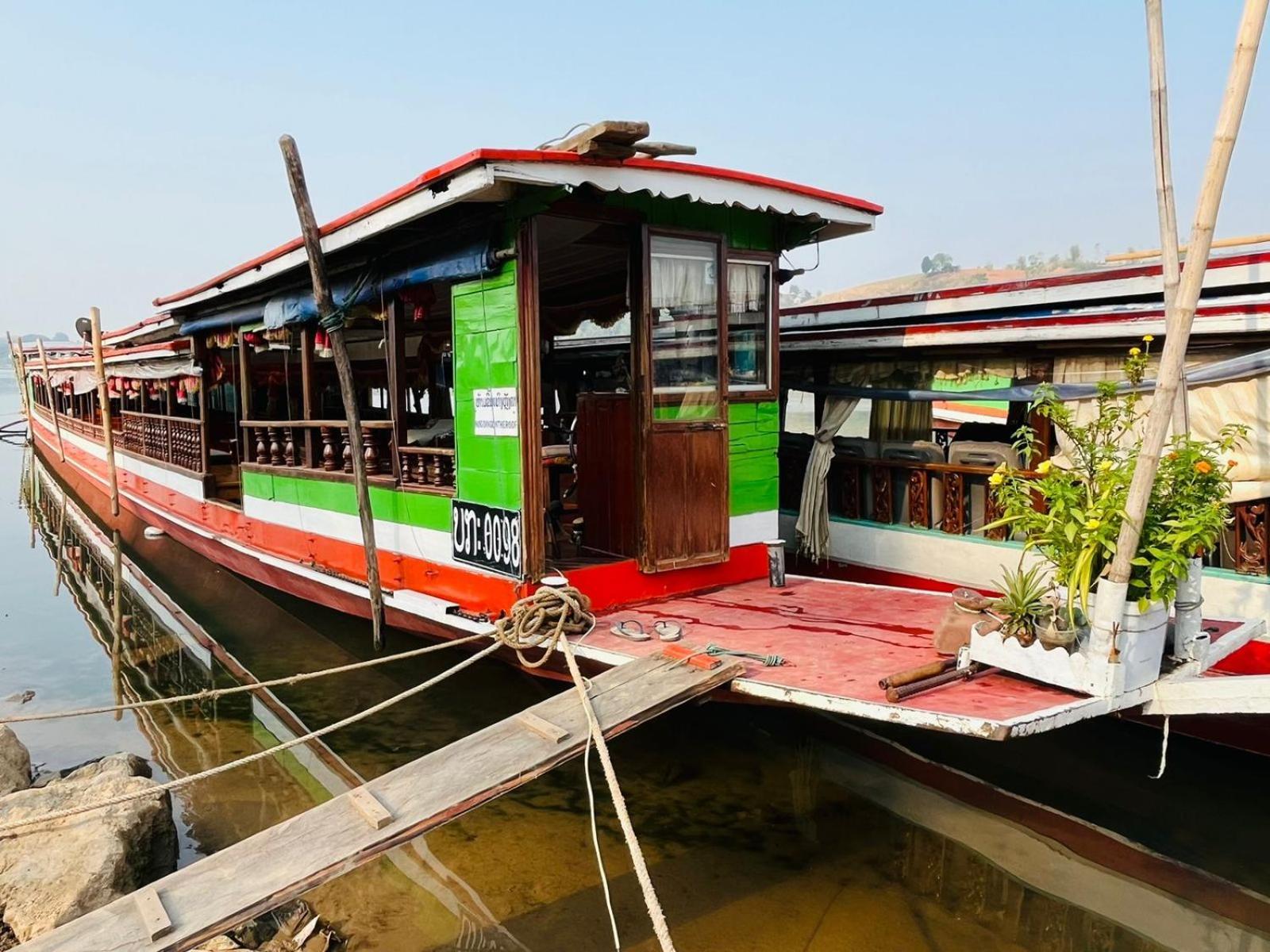 1 Min To Slow Boat Guesthouse Konekeo Exterior foto